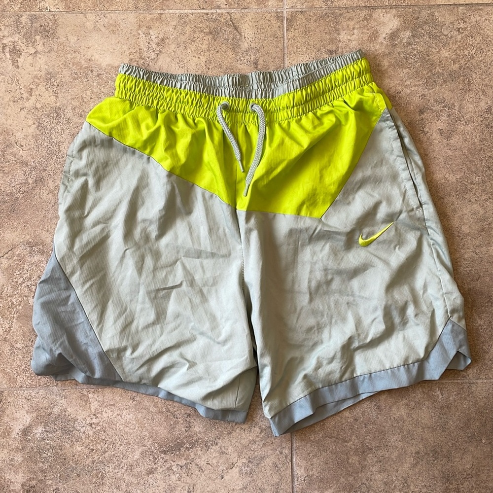 Men’s Neon Nike Basketball Shorts - Small